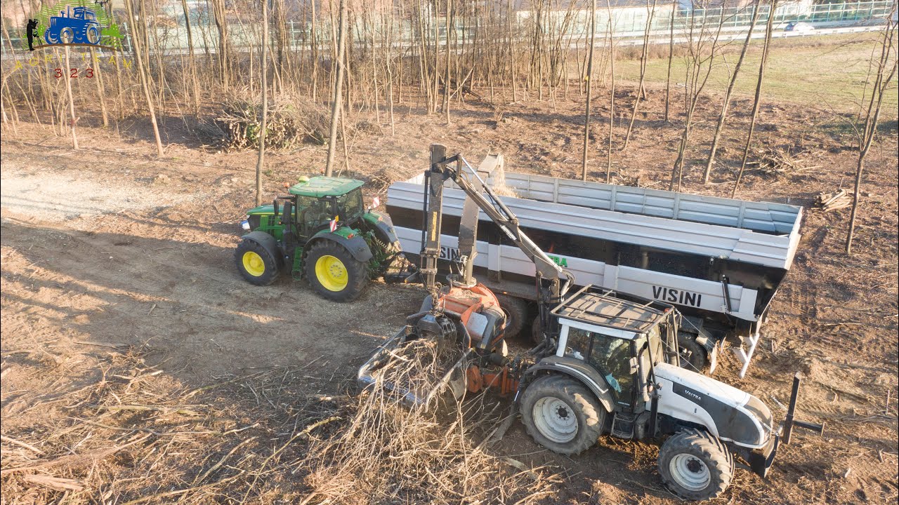 Valtra - John Deere 6250R - Gandini CT50 - VisiniTetra | FloricolturaGhezzi - GrassiTeam agriteam323