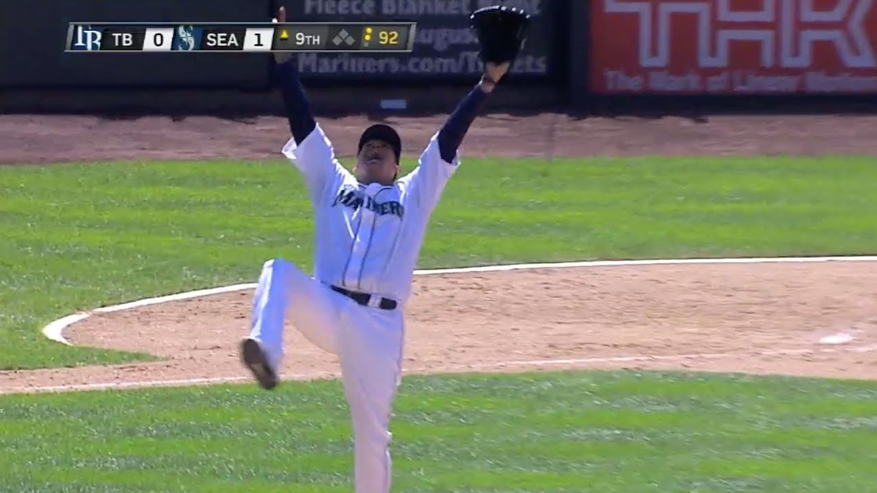 F&eacute;lix Hern&aacute;ndez throws the 23rd and most recent PERFECT GAME in MLB history!