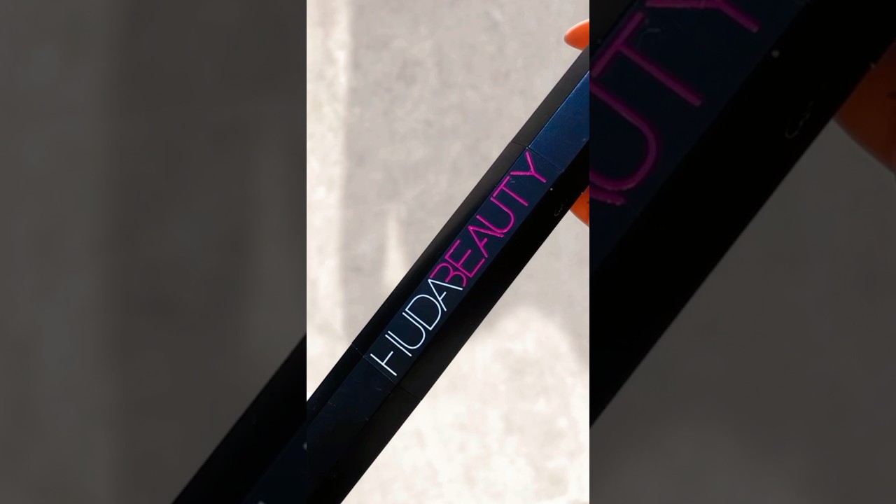 Huda Beauty Life Liner 