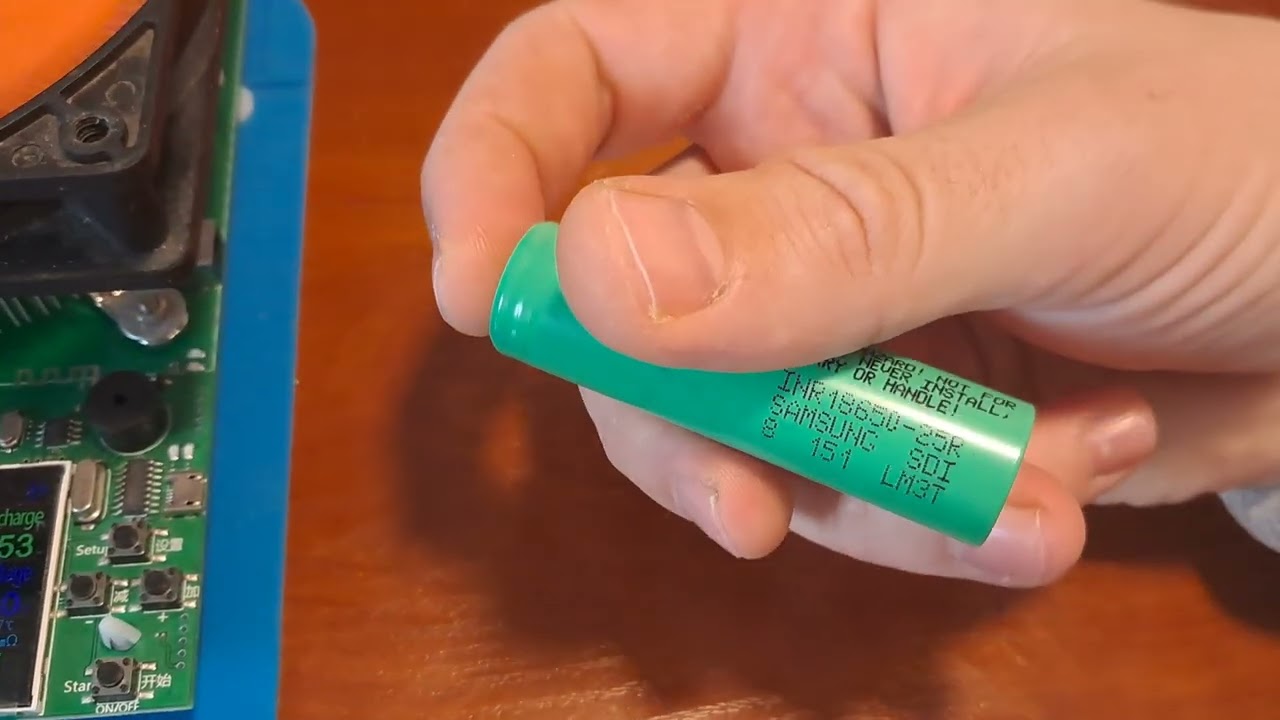 Тестування акумуляторів samsung inr18650 25r 2500mah.