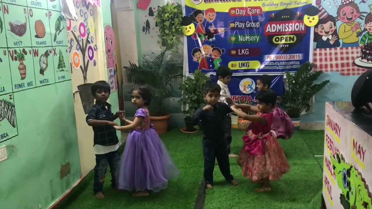 Little kids Group Dance performance by @Mirakeeworldschool