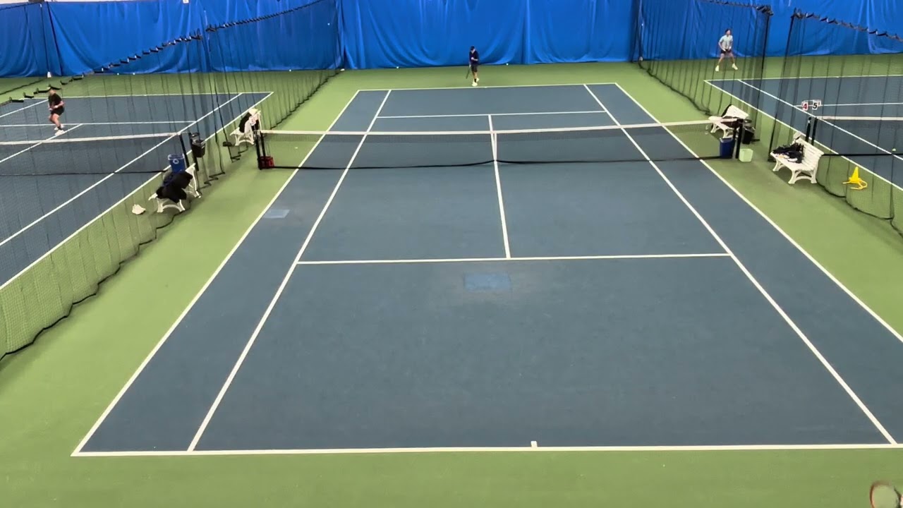 Elie defeats Berlin 7-6, 6-2. 