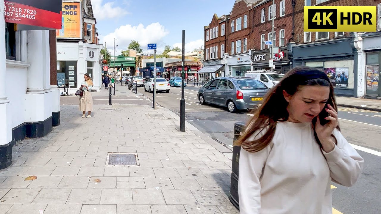 Walking around Earlsfield, Garratt Lane, Earlsfield Station, London Walking Tour 4K HDR