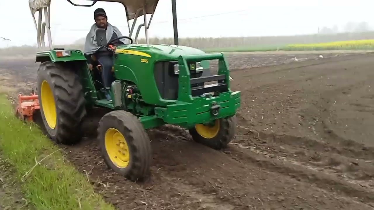 John Deere 5205 रोटावेटर का बाप इसके आगे सब कुछ फेल है
