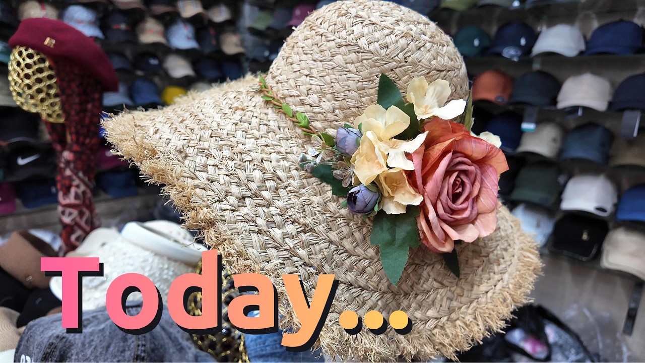 Headwear market. Рынок торговли головными уборами. Bosh kiyimlar savdo bozori.