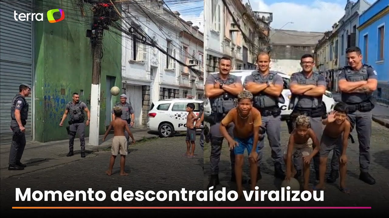 Policiais brincam de bola com crianças durante ação em comunidade e viralizam