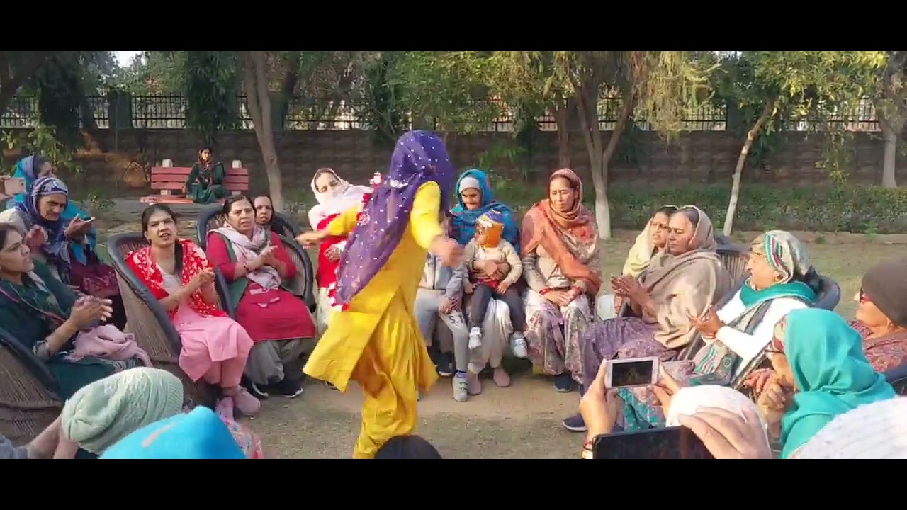 फागण की शुरुआत कान्हा भजन के साथ #बहुत बढ़िया भजन #जरूर सुनियो जी #अपनेरिवाज 