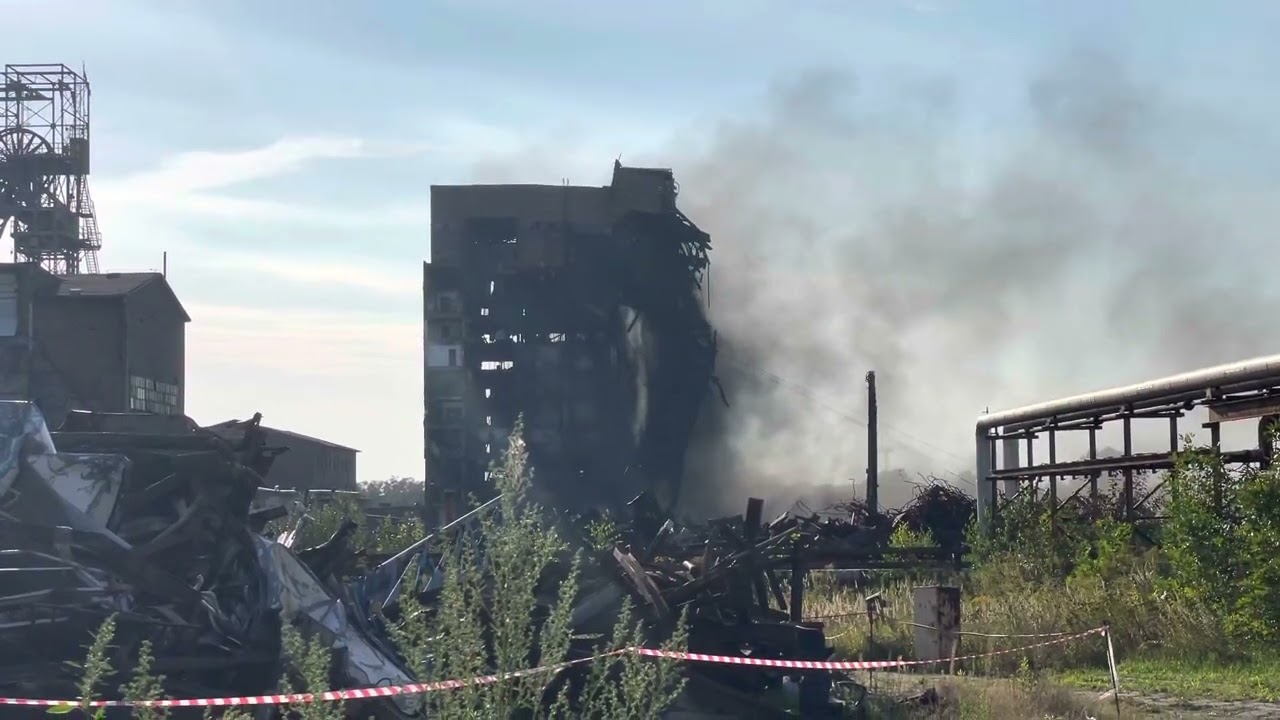 Wyburzanie KWK Makoszewy w Zabrzu