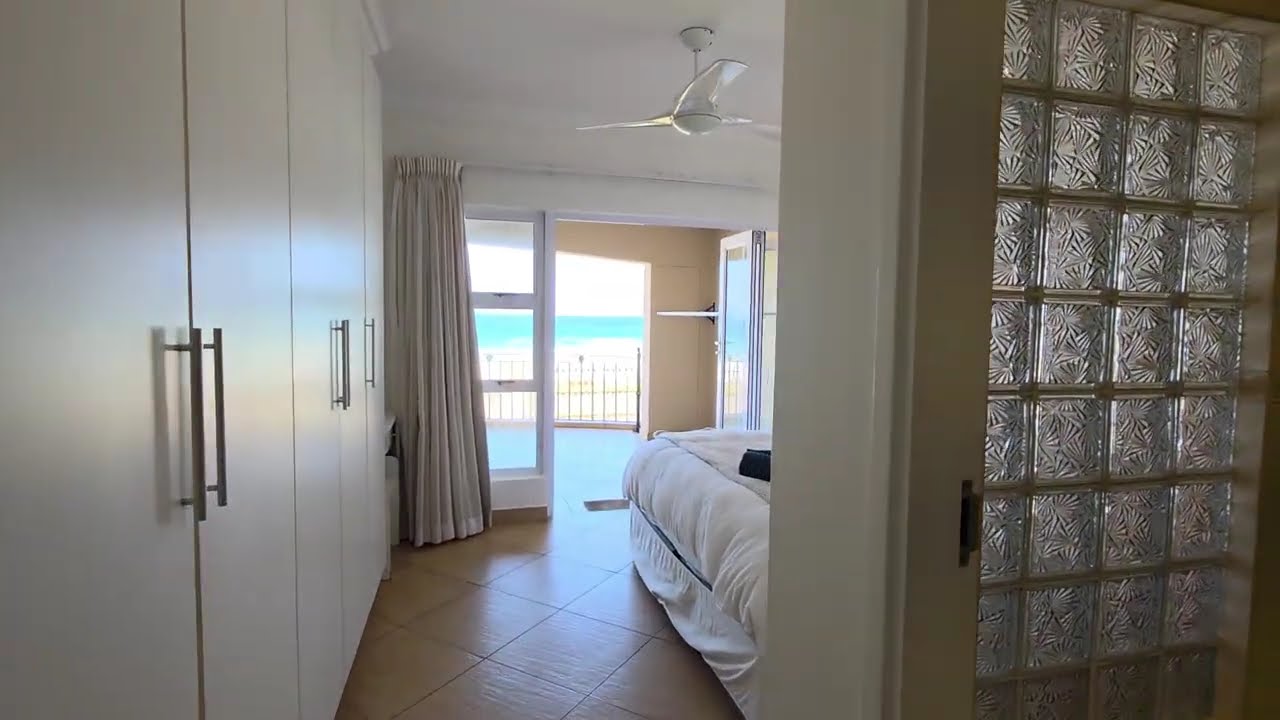 Luxury Apartment Right on the Uvongo Beach ⛱️ 
