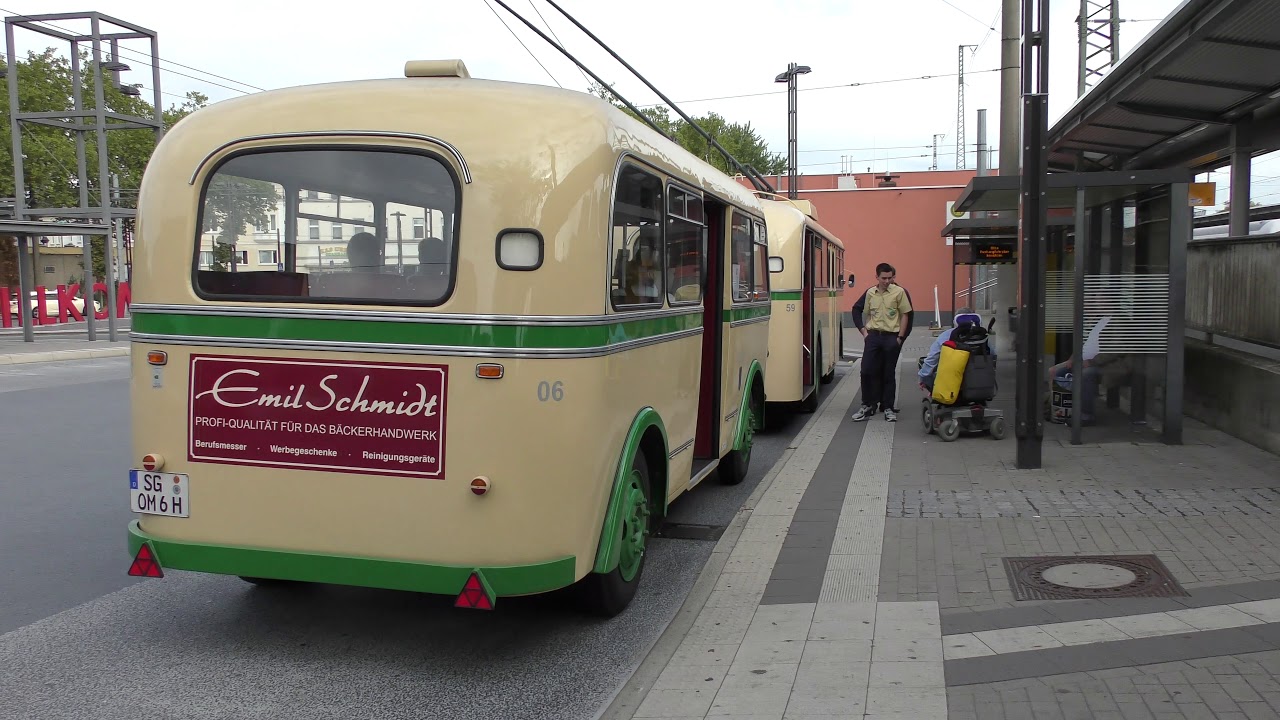 Historischer O-Bus-Zug in Solingen