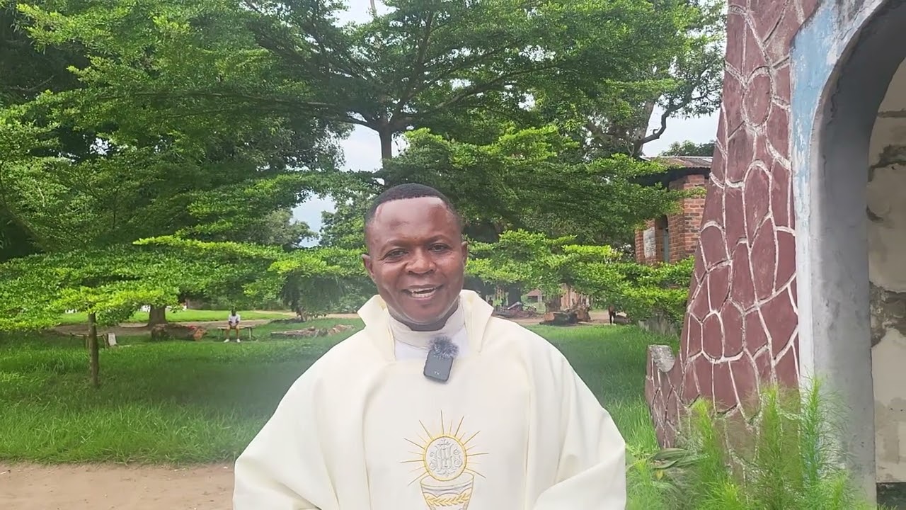 LOMINGU LA BATISIMU KA NKUMƐSO YEESO KRISTO. DAKO: ABBÉ FRANÇOIS WEMBOLOWA 