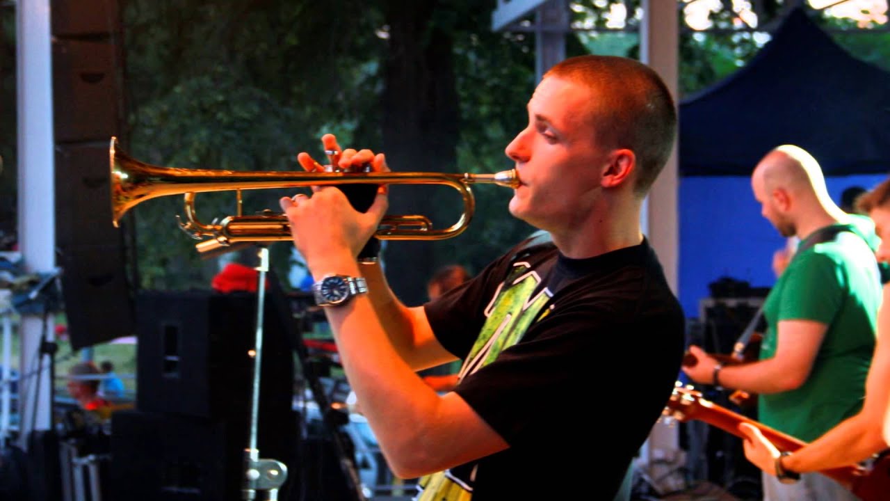 BETHEL - Biegnie biegnie mały osioł - Dębowiec 2013