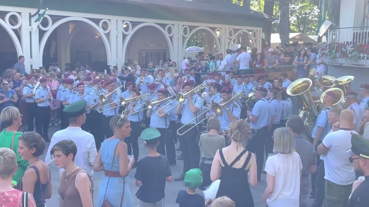 Montag 2022 Ständchen vom Musikverein Frenkhausen Schützenfest Olpe Highway to Hell