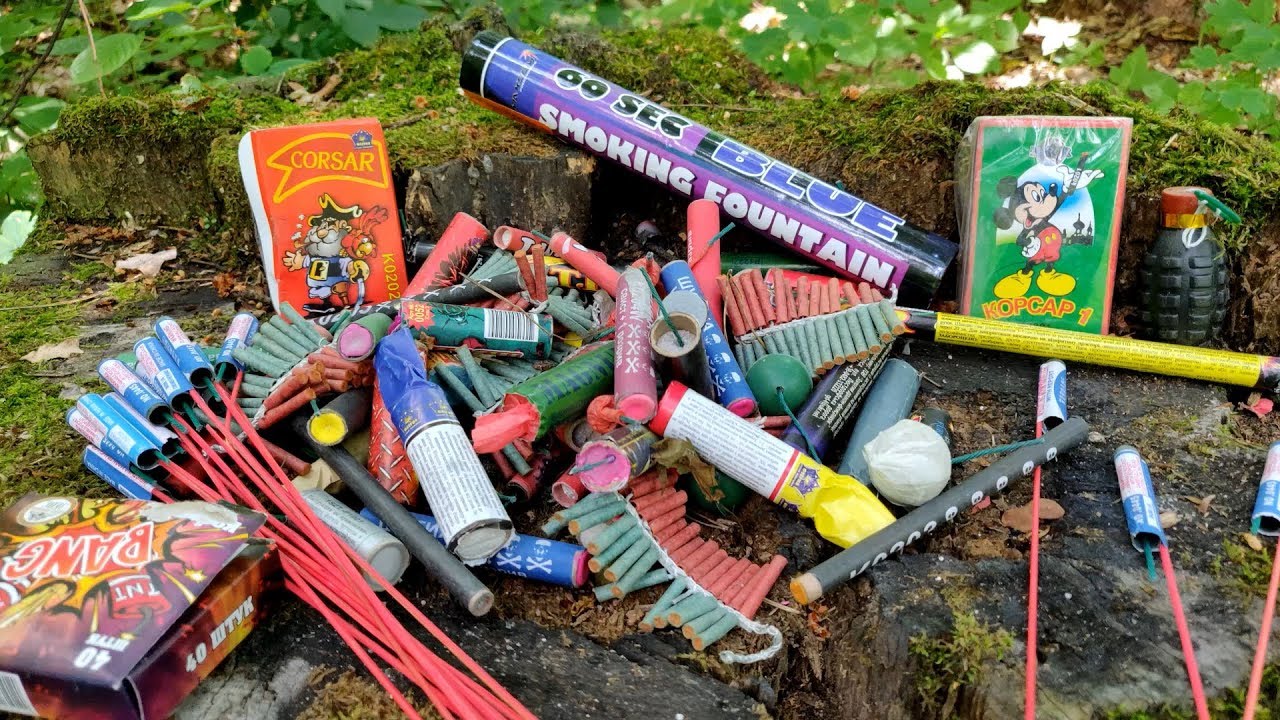 ✅БОЛЬШИЕ ПЕТАРДЫ + ГОЛУБОЙ ДЫМ💣🌈ВЗРЫВАЕМ БОМБОЧКИ🔥Моя пиротехника
