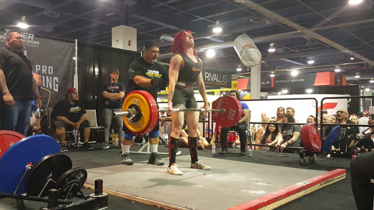 Deadlift at the 2018 Mr. Olympia with Danielle Pressler 463lb pull @171lb bodyweight!