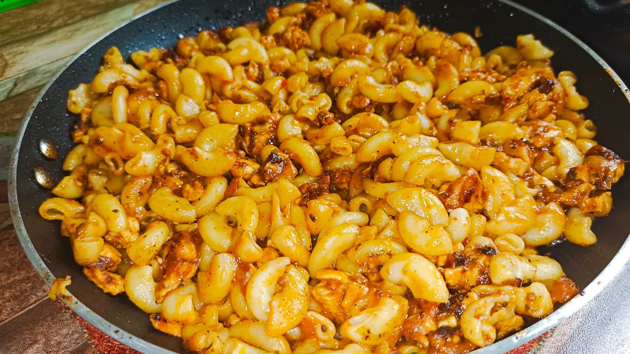 Spicy Chicken Tikka Macaroni Recipe | Chatpati Macaroni Banane Ka Tarika | cookingrecipeswithsara 