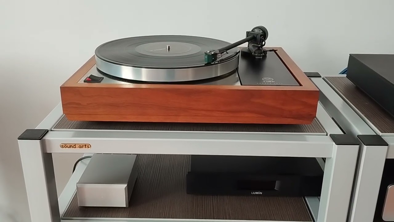 Hana EH MC, Clearaudio Basic Symmetry Phono, LINN LP12 Majik, naim nait XS, Neat Momentum 3i 