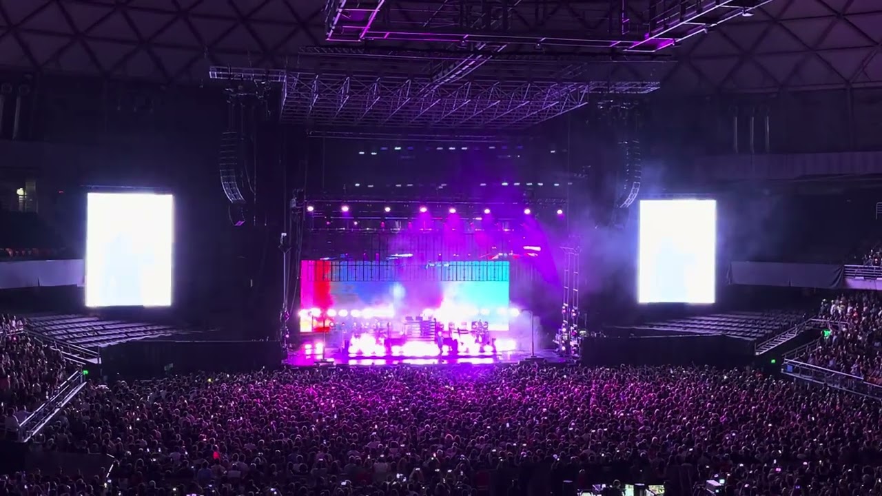 Pet Shop Boys - Single-Bilingual / Se a Vida é (That’s The Way Life Is) - Movistar Arena 