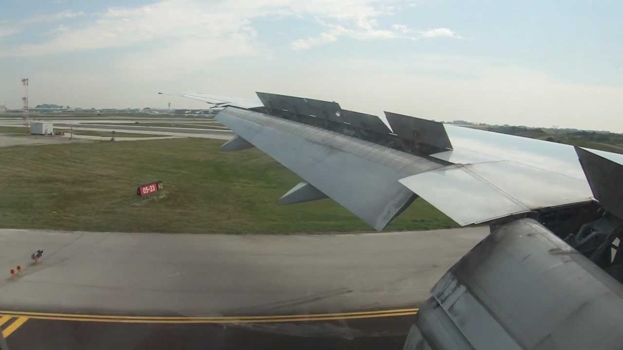 Cathay Pacific Boeing 777-300ER Landing in Toronto, Canada [CX828]