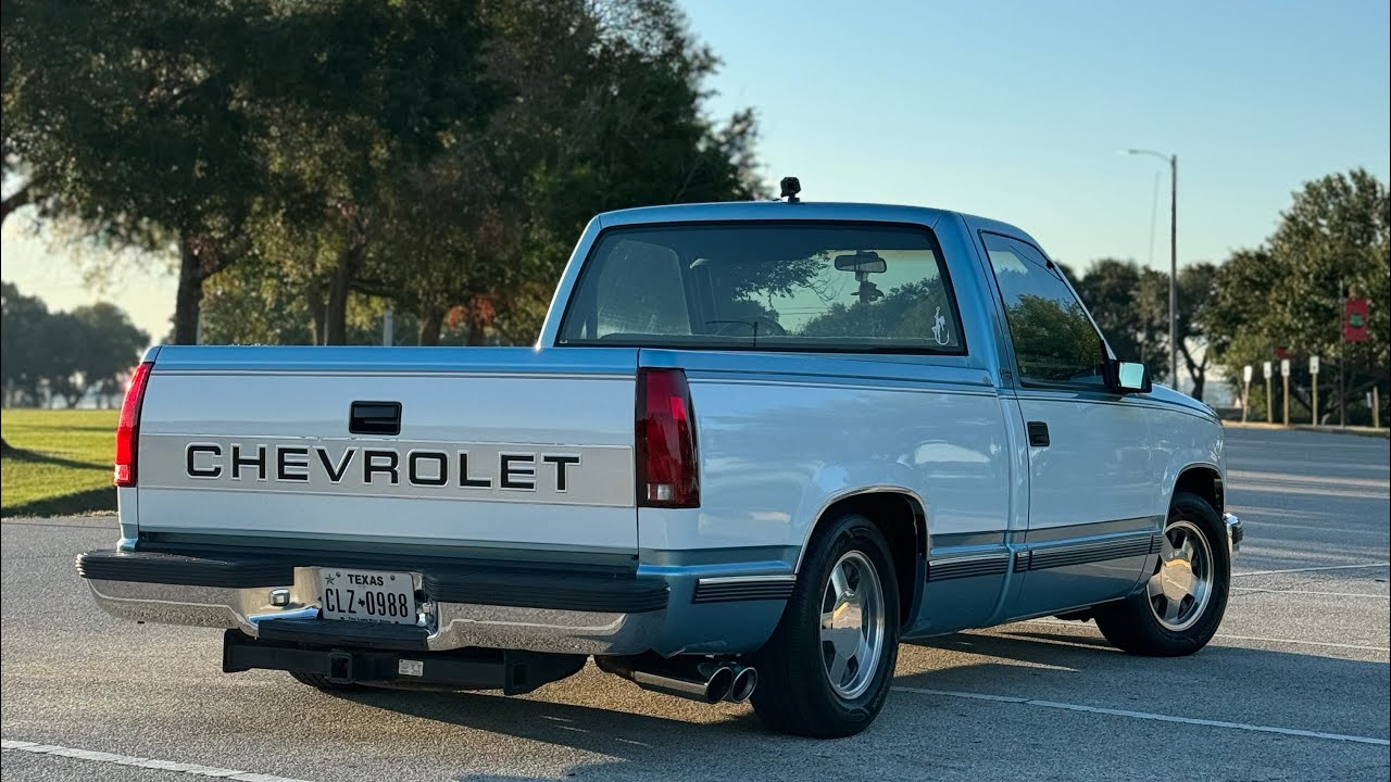 My beautiful two tone C1500 OBS Chevy Silverado LS swapped *walkaround*
