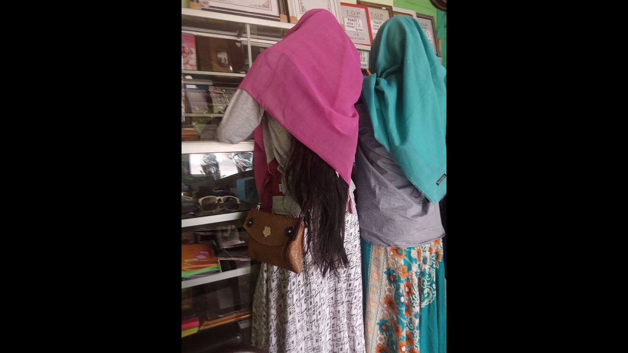 Jilbab cantik rambut sebetis di potong bondol !! Cerita HF