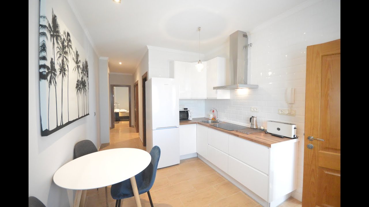Descubre Conil: Moderno Apartamento Vacacional para Familias | 2 Habitaciones