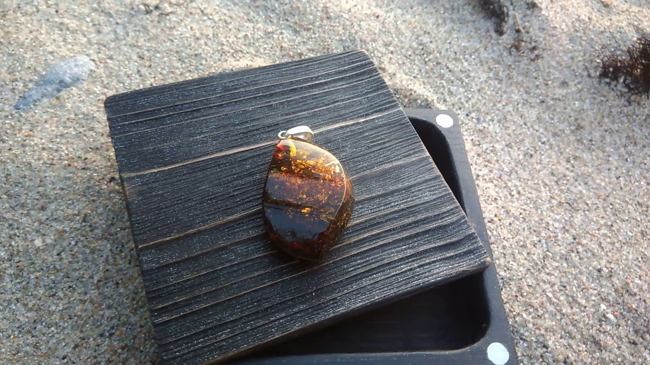 Natural baltic amber pendant