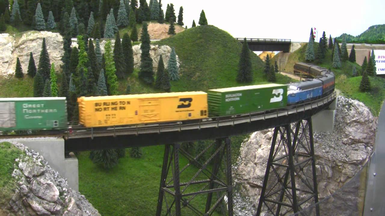BN HO Scale Layout Model Railroad Train Video - HD JAN 2011