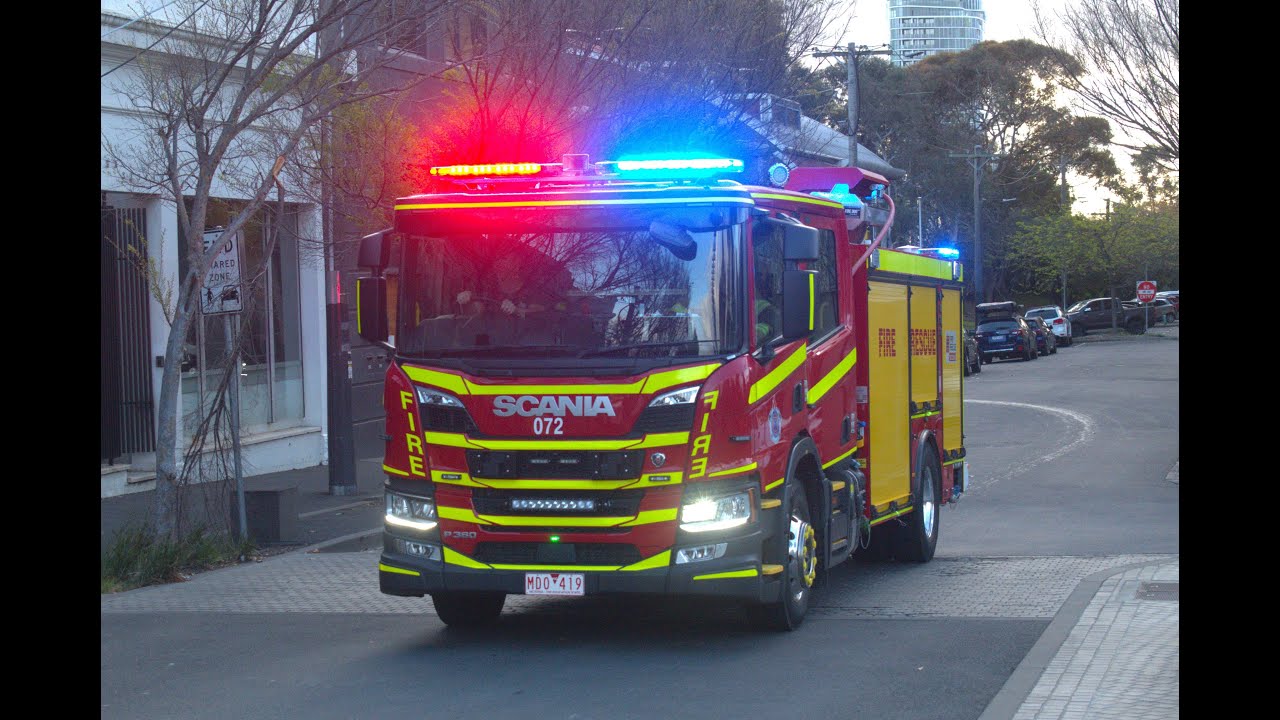 Brand New FRV Series 1 Pumper turnout! Pumper 35A Responding to an EMR Event.