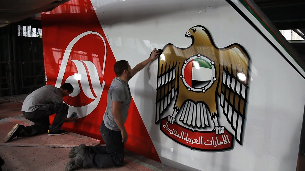Air Berlin and Etihad Plane respray Time-lapse