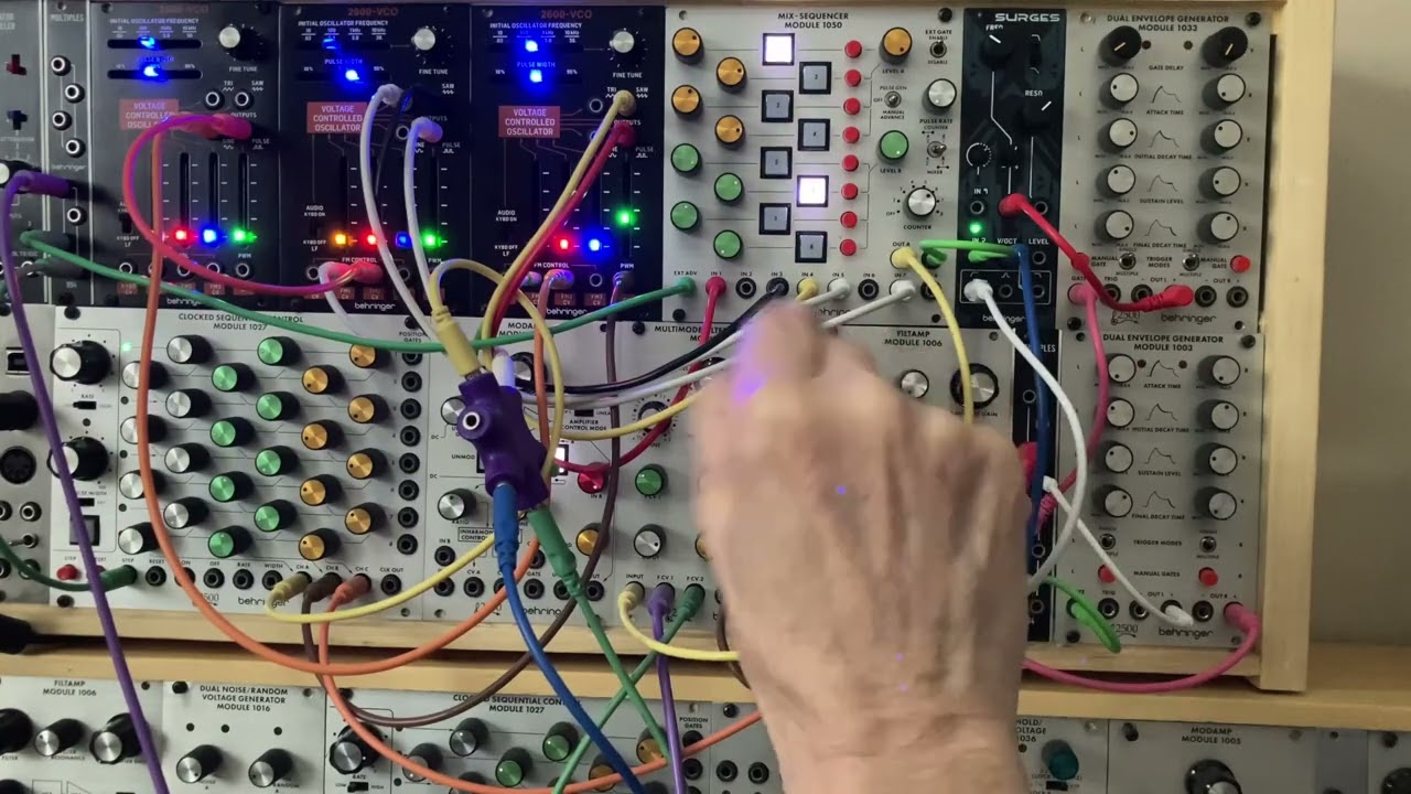 Behringer ARP 2500 Wing Cabinet Demo