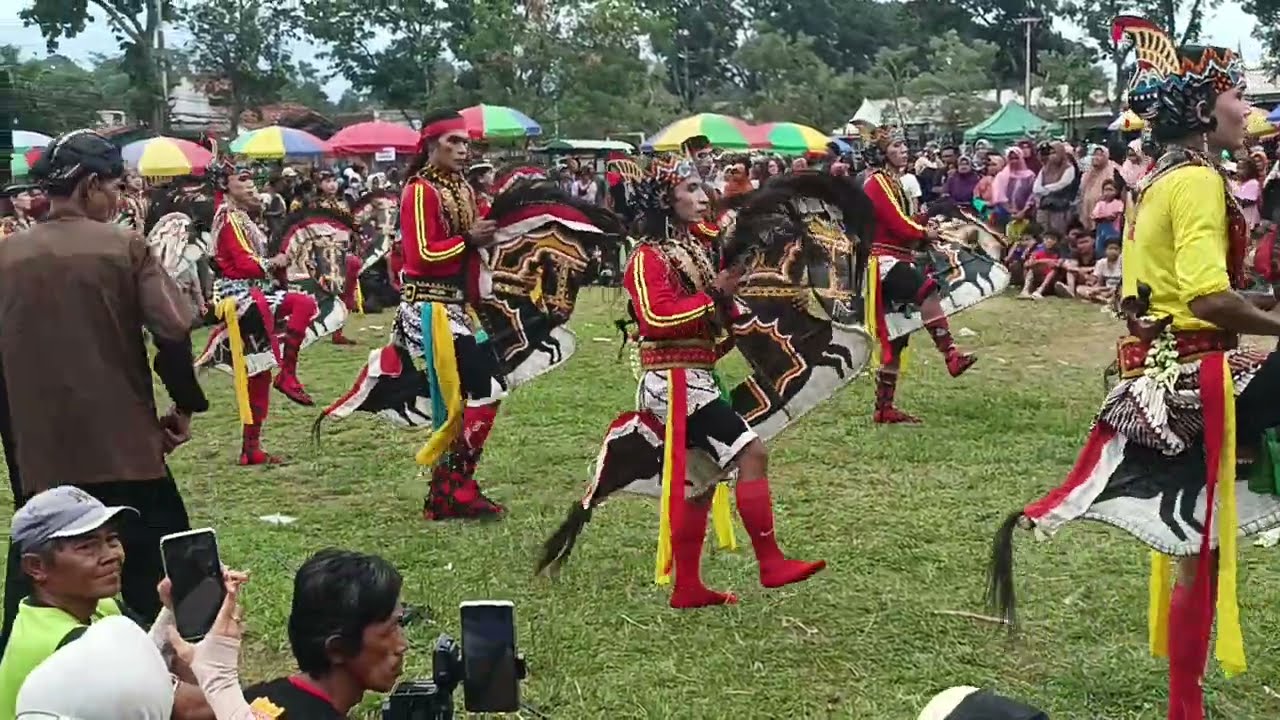 TARI KREASI BATA RUBUH EBEG MUGI RAHAYU 