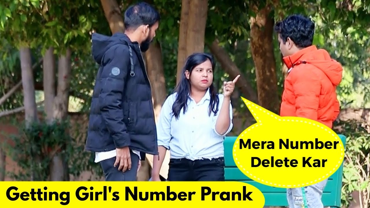 Getting Girl's Contact Number Prank | Bhasad News | Pranks in India