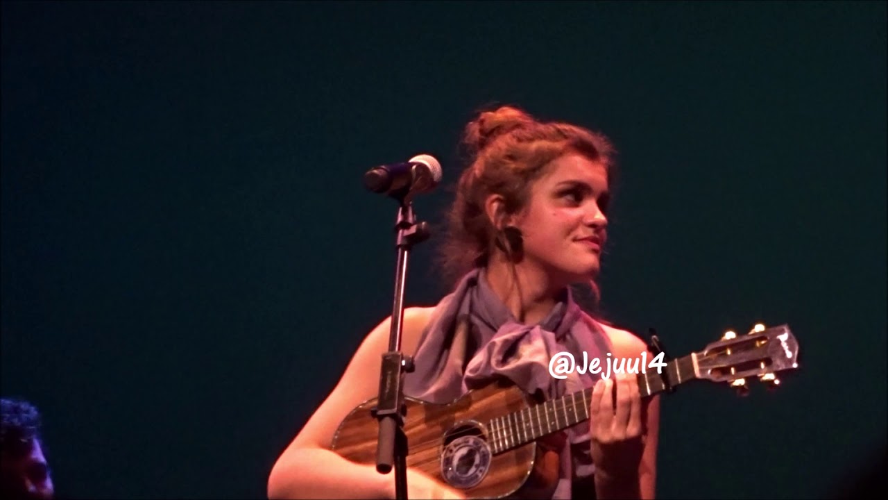Amaia Romero 'Senza un perché' | Teatro Gayarre (Pamplona) 04/10/2018 | @Jejuu14