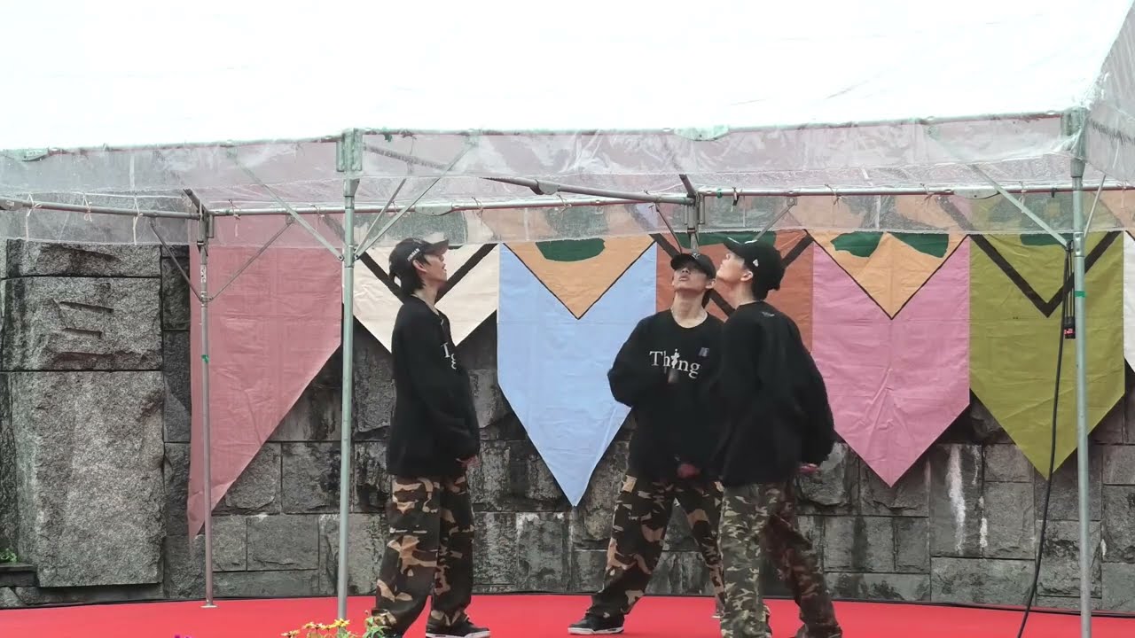 迫力満点のダンス「高松南高校ダンス部」仏生山大名行列ステージ