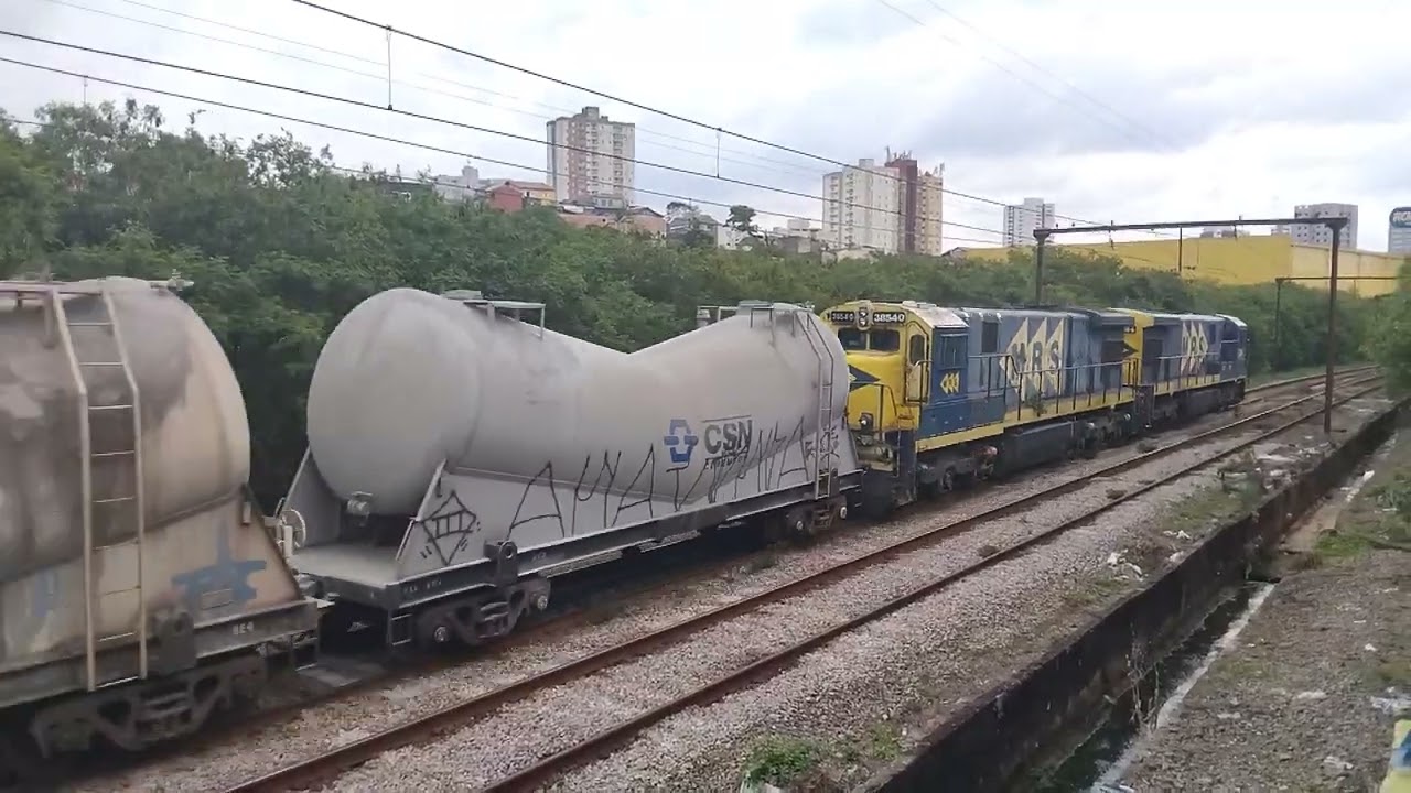 Trem de cimento com c36-7 lider seguindo para santo andré