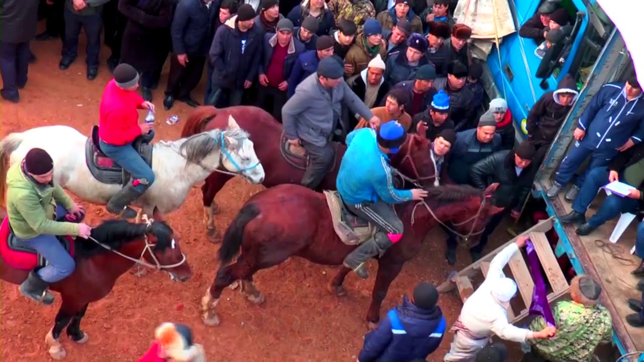 25.01.2020 Бузкаши кок-бору( БУЗИ ОХИРОН ) популярные в Таджикистане /часть 4/ Ипподром