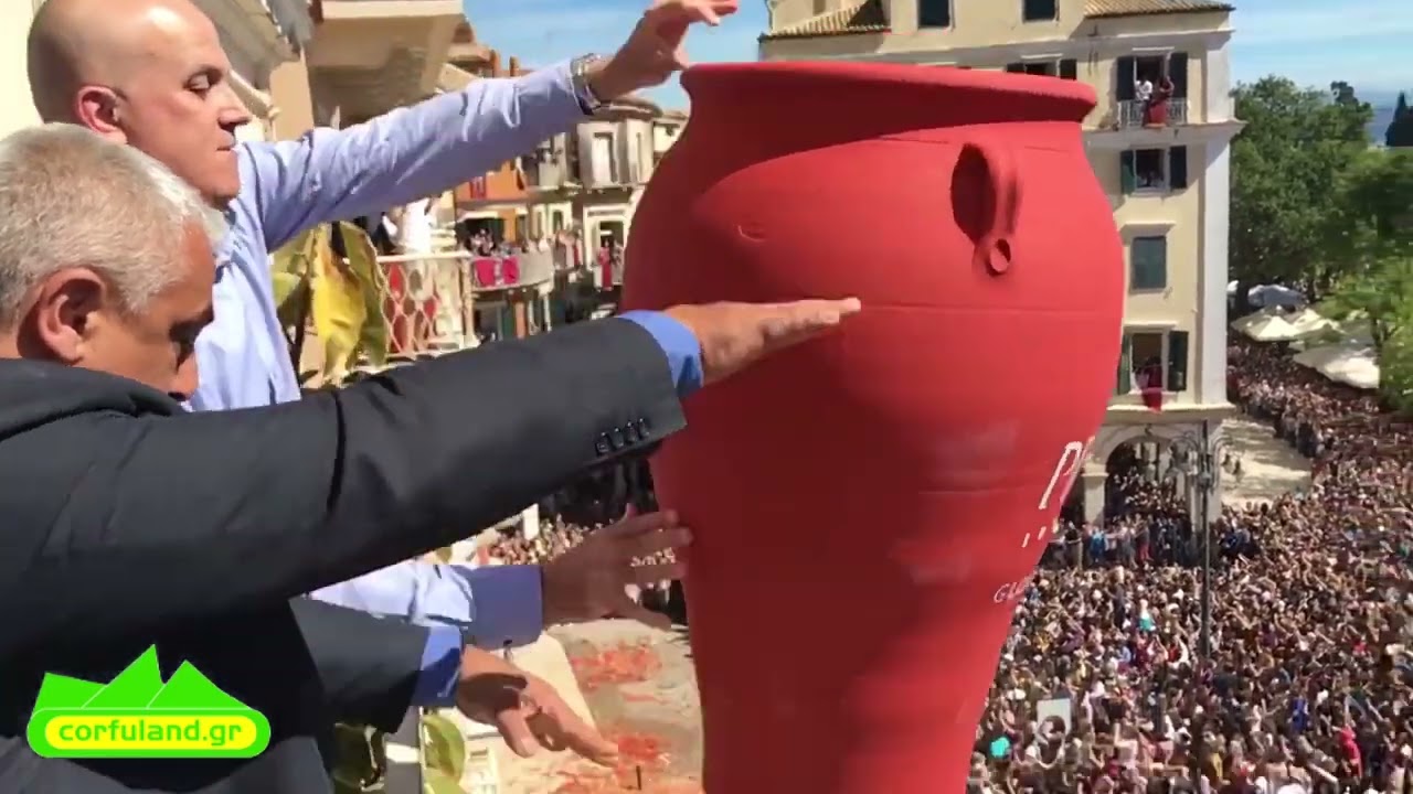 Easter Tradition of ''Botides'' #breakingbotis''