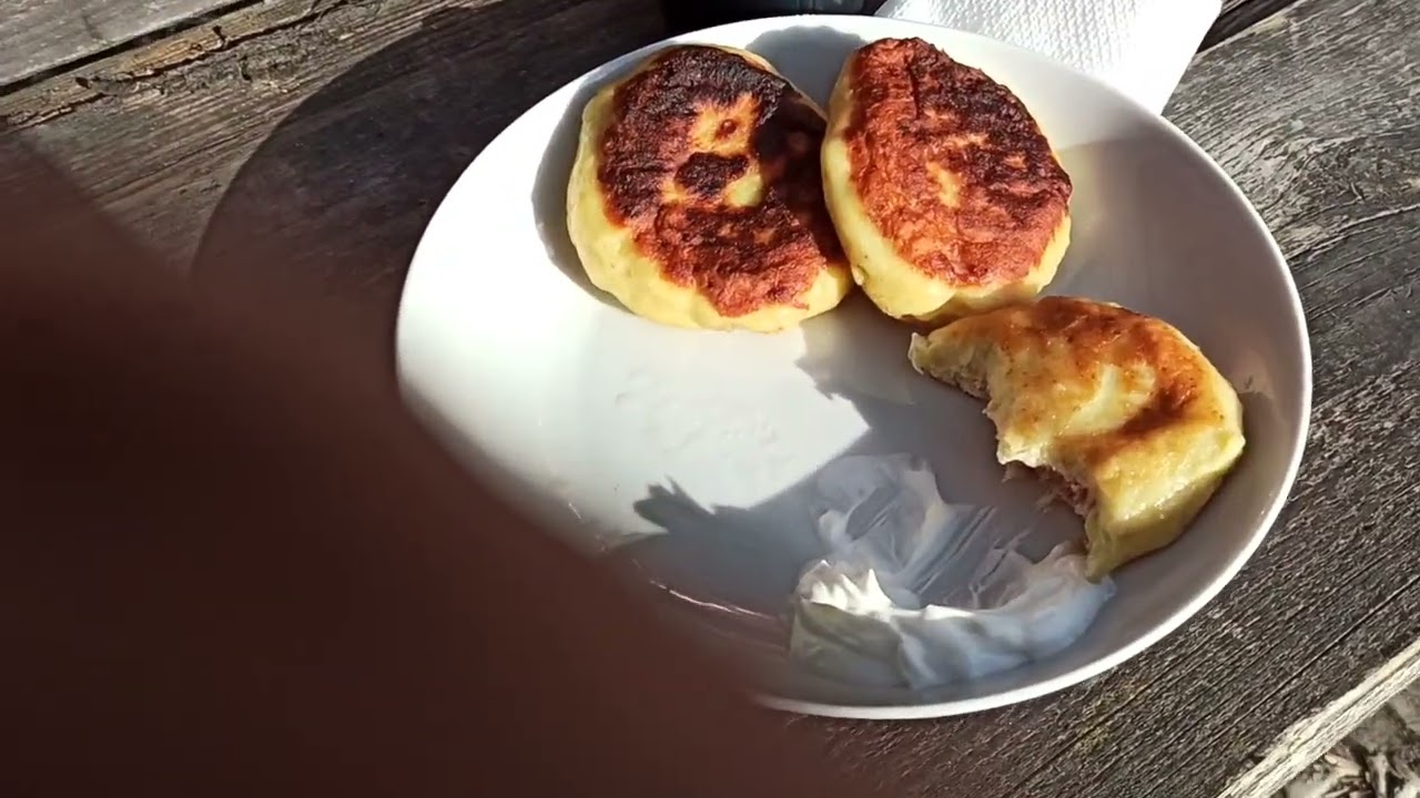 JCB грузит мой ЗИЛ 130 планировочным ковшом и вкусный обед 