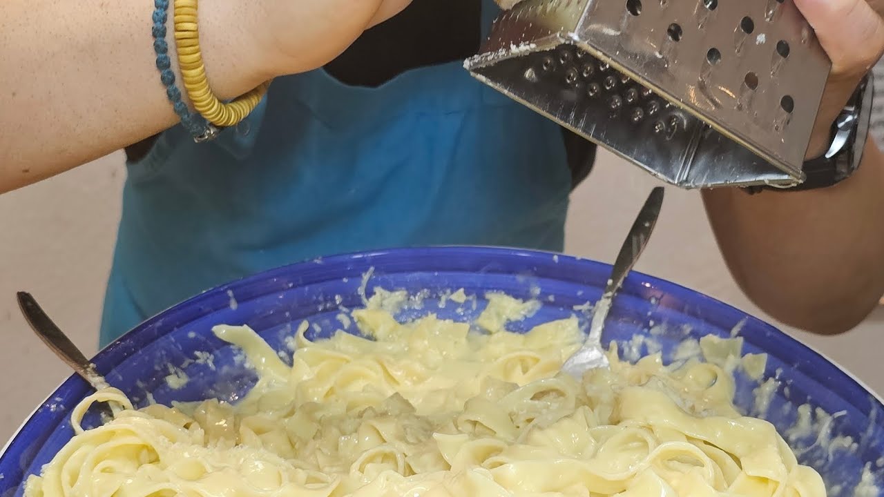 Fettuccine Alfredo 