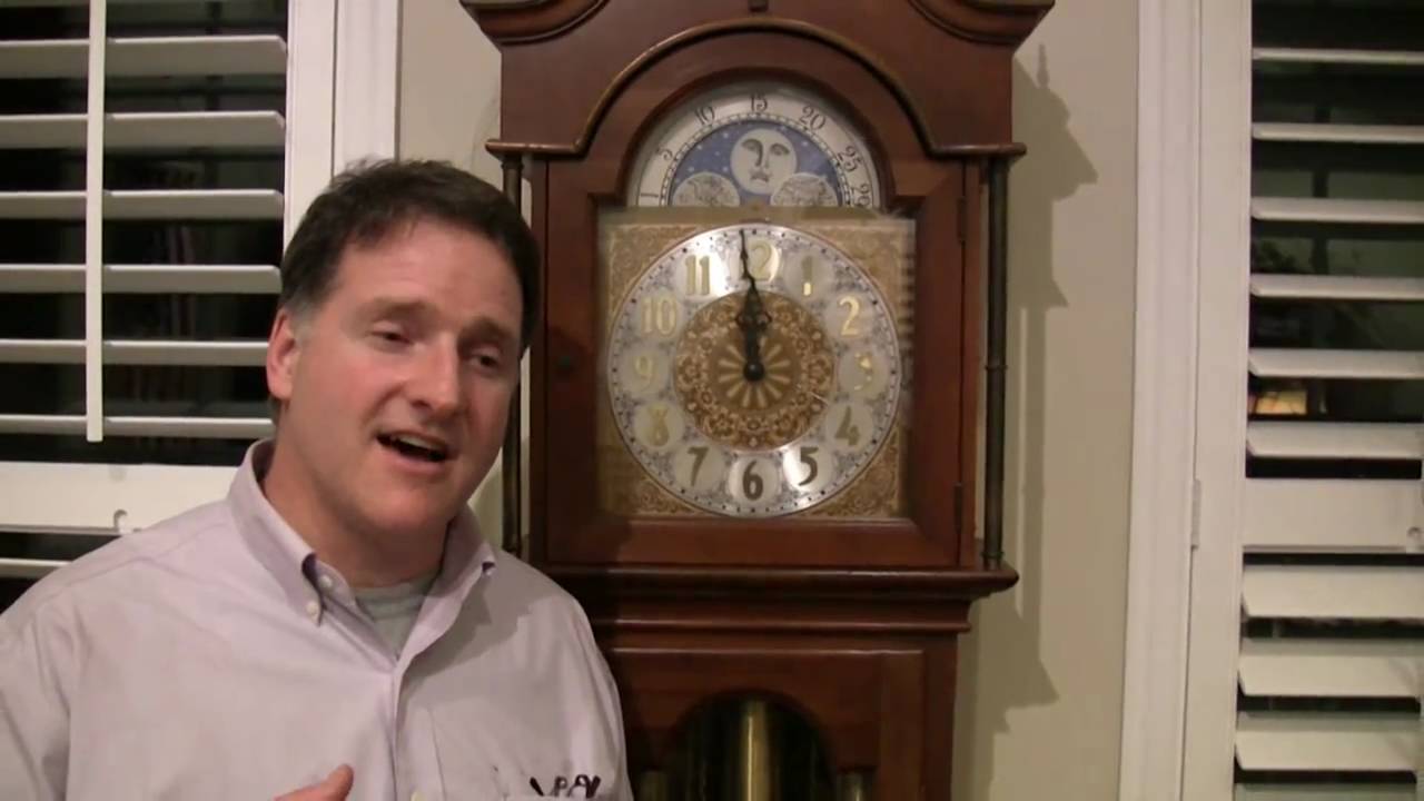 The Grandfather Clock Comes to Life!.flv