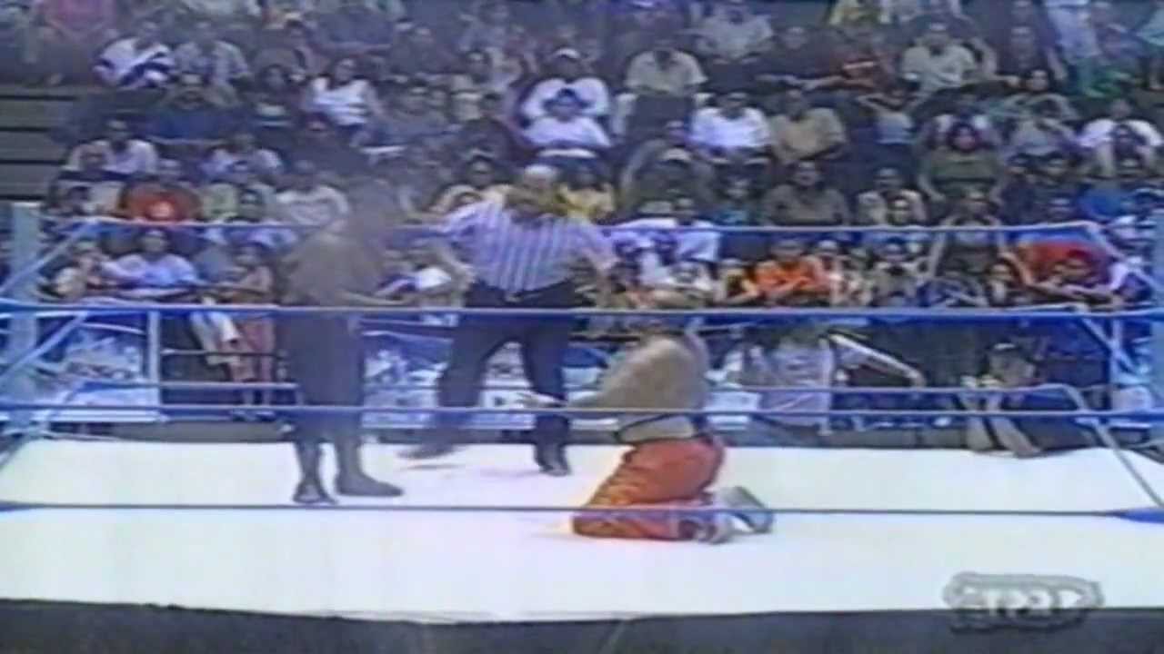 WWC: El Bronco #1 vs. Astroman