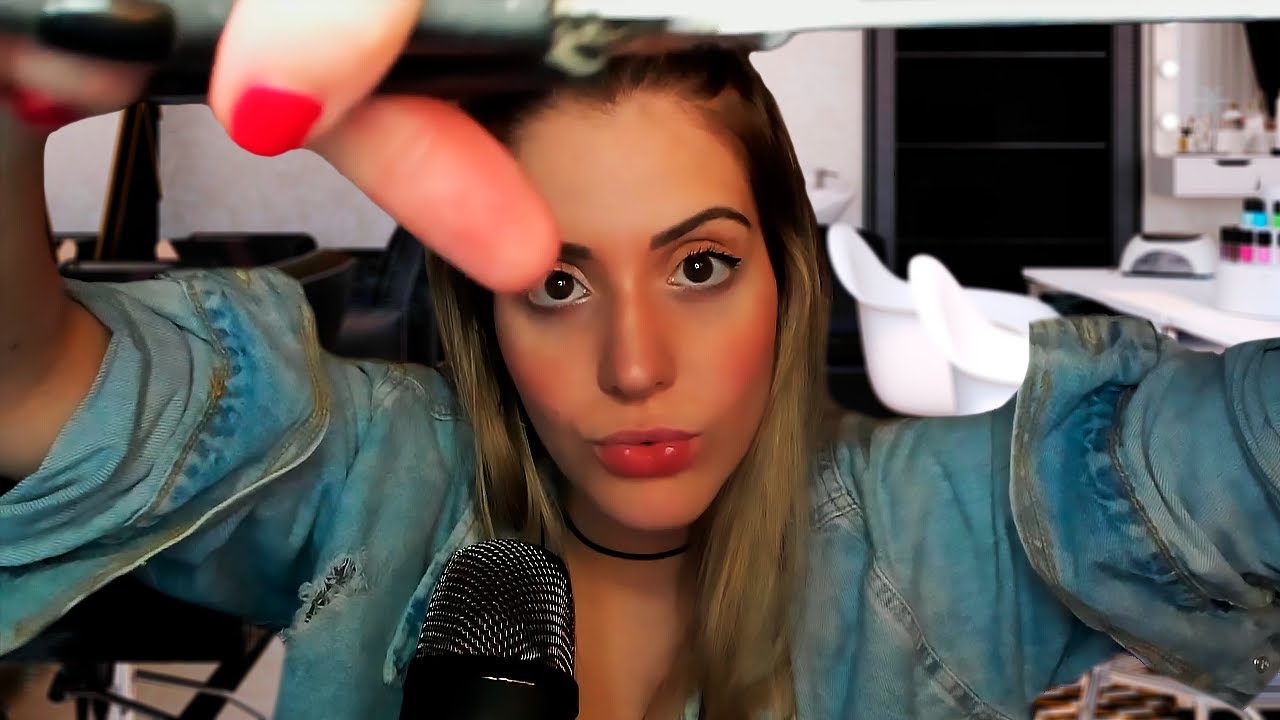 ASMR  - CUIDANDO DE VOCÊ NO SALÃO DE BELEZA!!