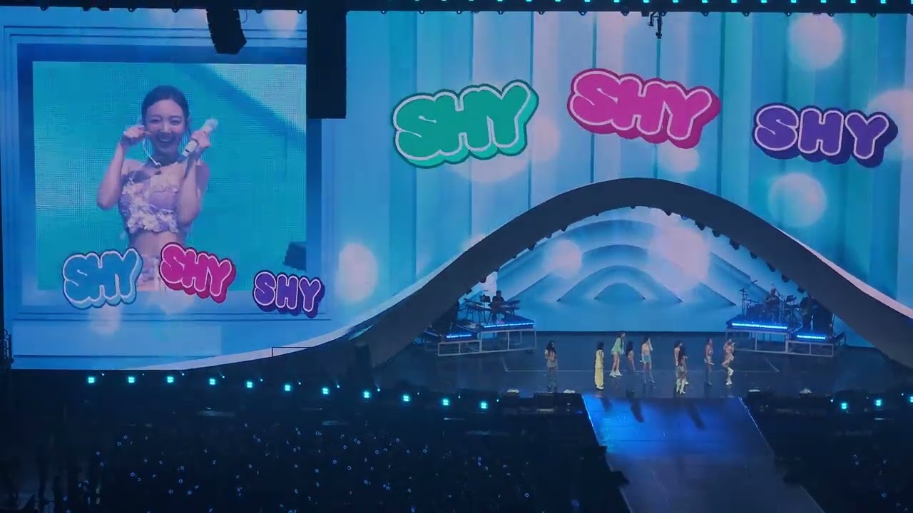TWICE in Bangkok | (Medley) Yes or Yes, What is Love, Cheer up, and more
