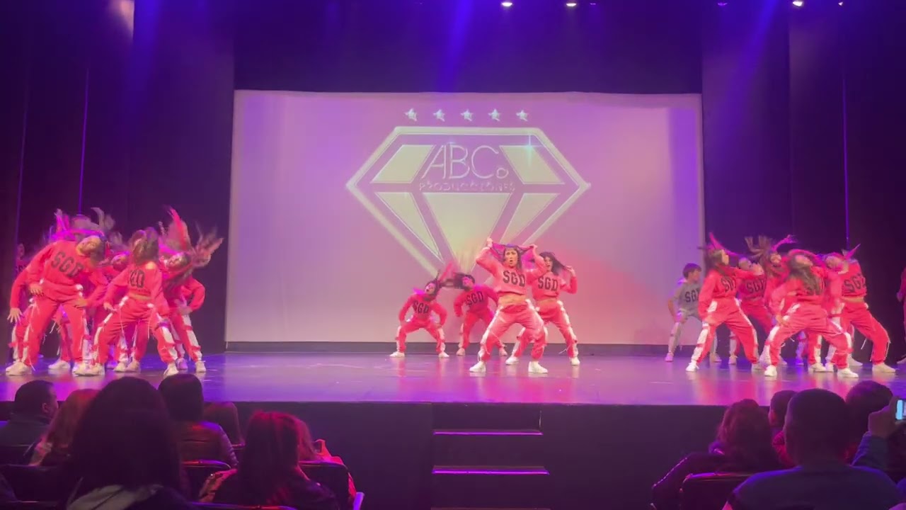 Stephy Gym Dance.  Team Reggaeton