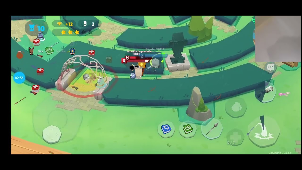 Jugando Zooba con el monito blanco
