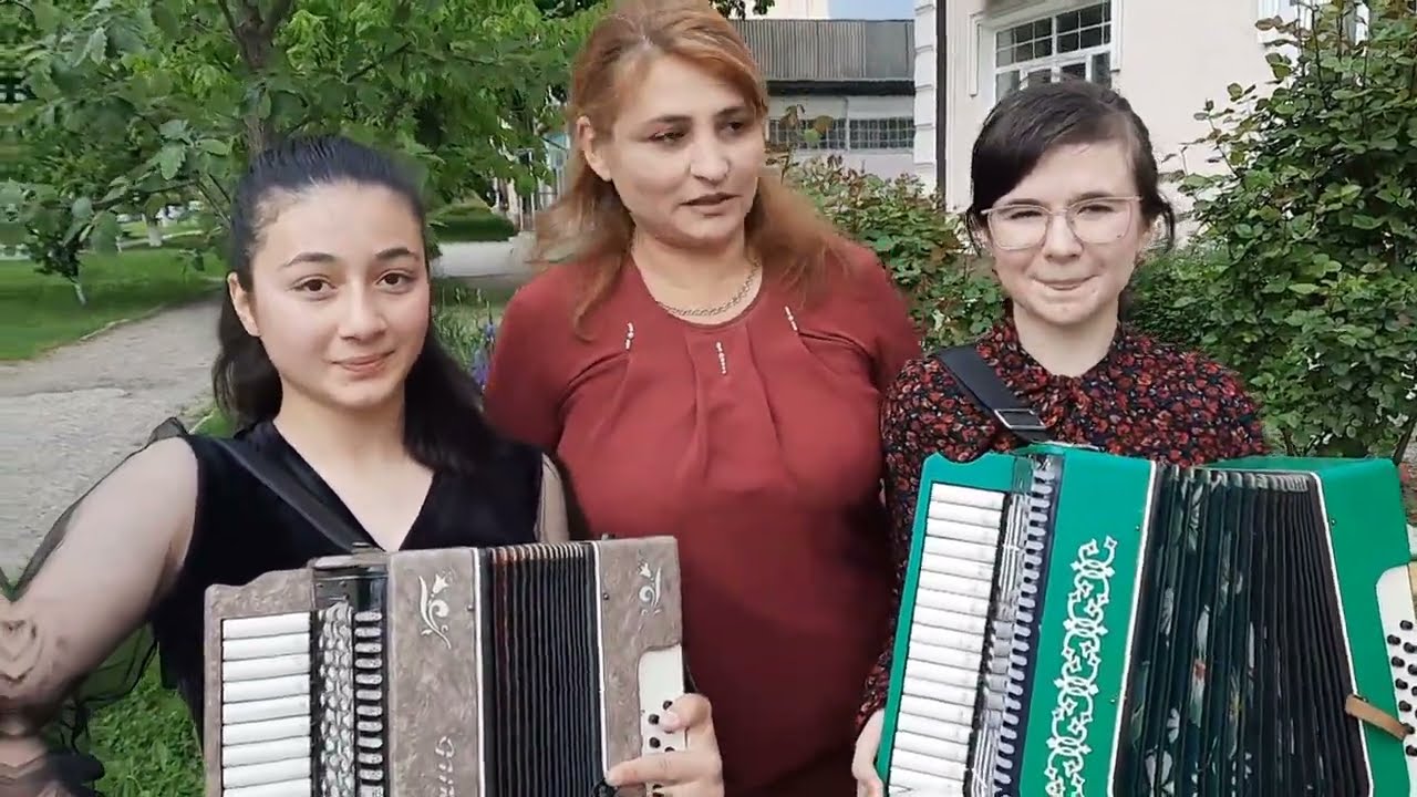 Певица АЙШАТ ТУМЕНОВА! ДМШ г.КАРАЧАЕВСК! 