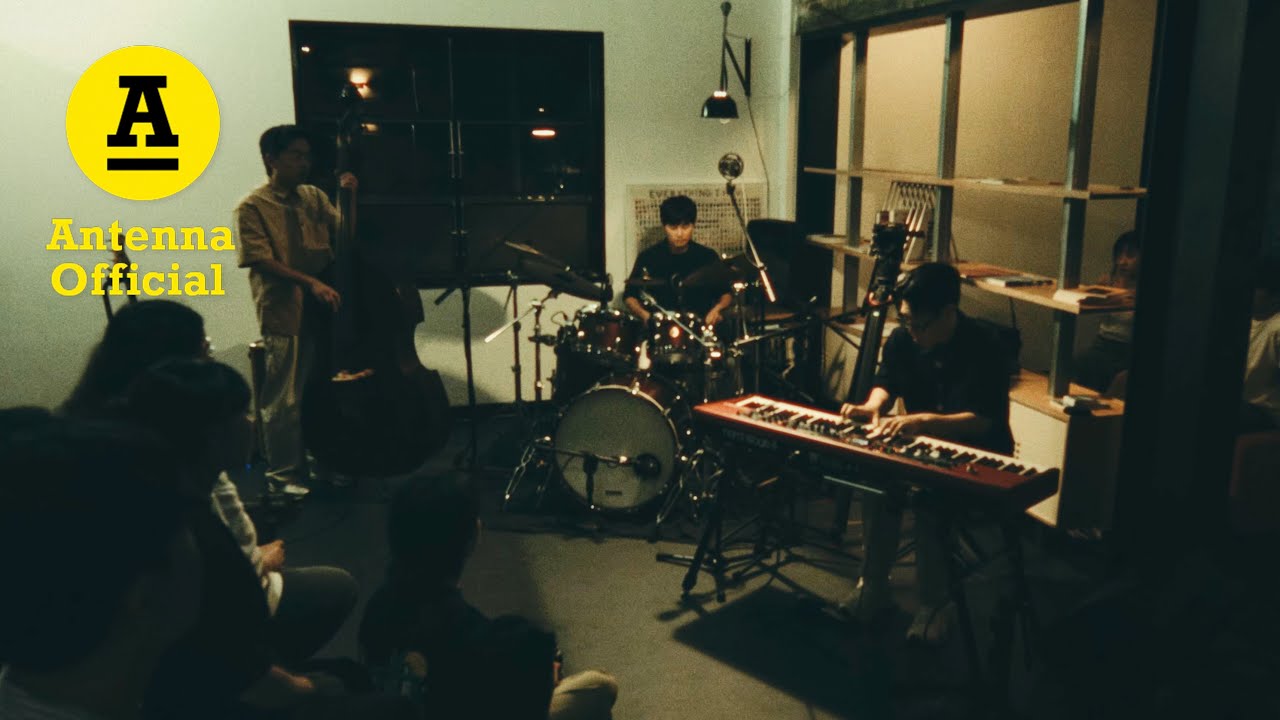 ‘너와 나는 같은 걸 보고 있었어’ + ‘Samba de Seoul’ LIVE CLIP | 윤석철트리오 YUNSEOKCHEOL TRIO 정규 앨범 '나의 여름은 아직 안 끝났어'