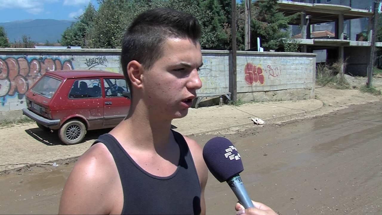 Сведоштво на малите хеори од стајковци за ноќта помината на ограда во борба за живот