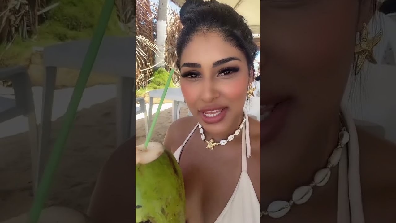 Monica Santos na praia de Maceió 🏖️❤️😃